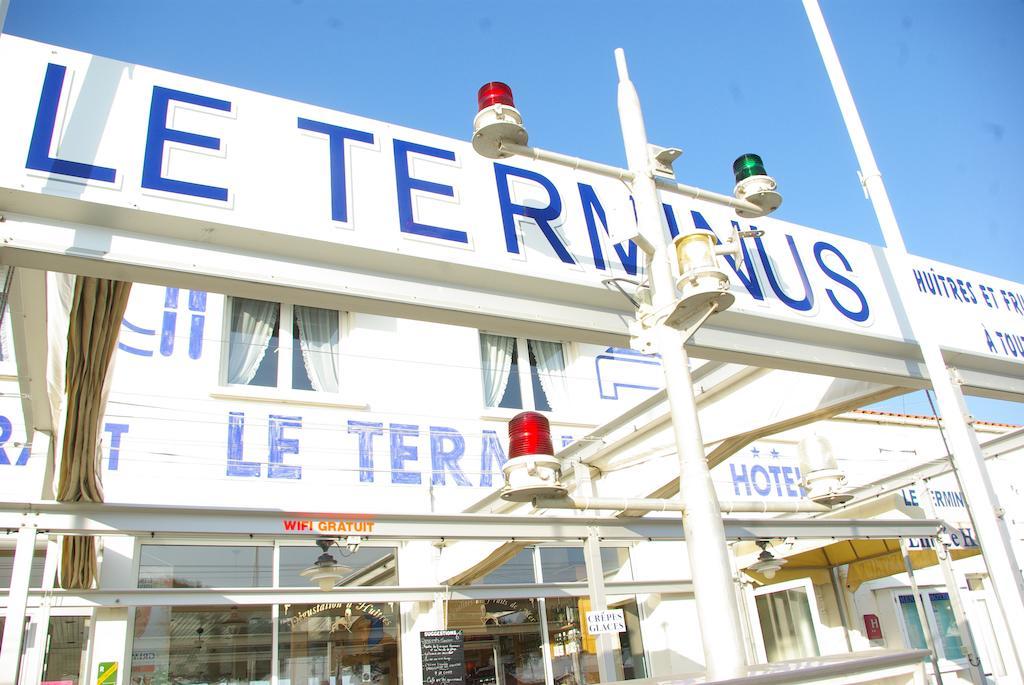 Logis Hotel Le Terminus Bourcefranc Exteriör bild